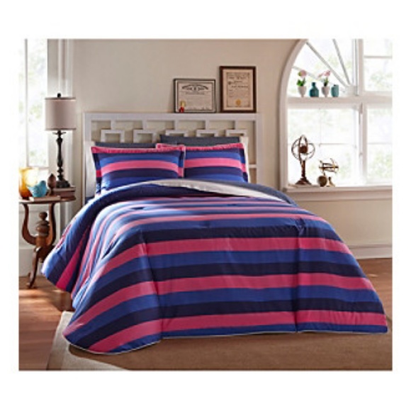 RARE TOMMY HILFIGER VARSITY STRIPE COMFORTER - Picture 2 of 2